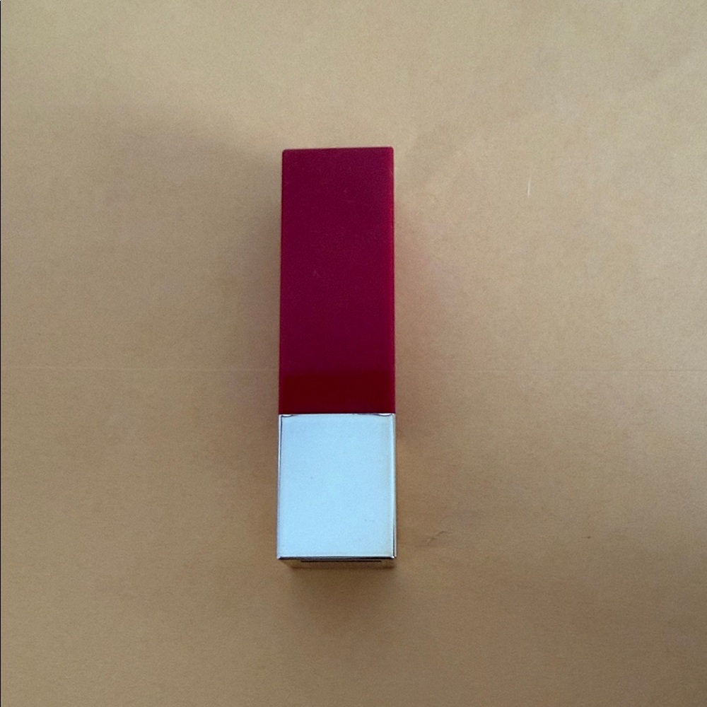 Estée Lauder Pure Color #26 Nectarine Lasting Shimmer lipstick